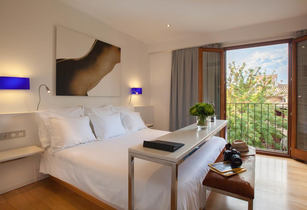 Petit Palace Hotel Tres Пальма-де-Майорка Экстерьер фото